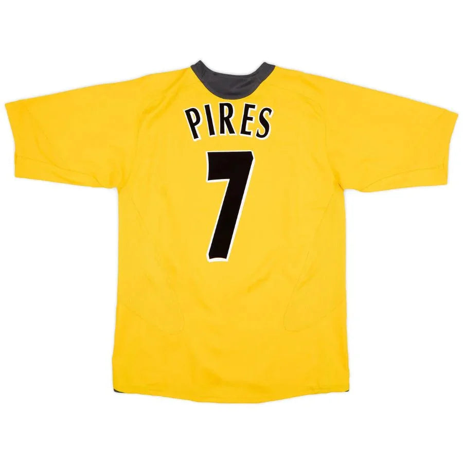 Arsenal Retro Away 2005/06 Fan Jersey